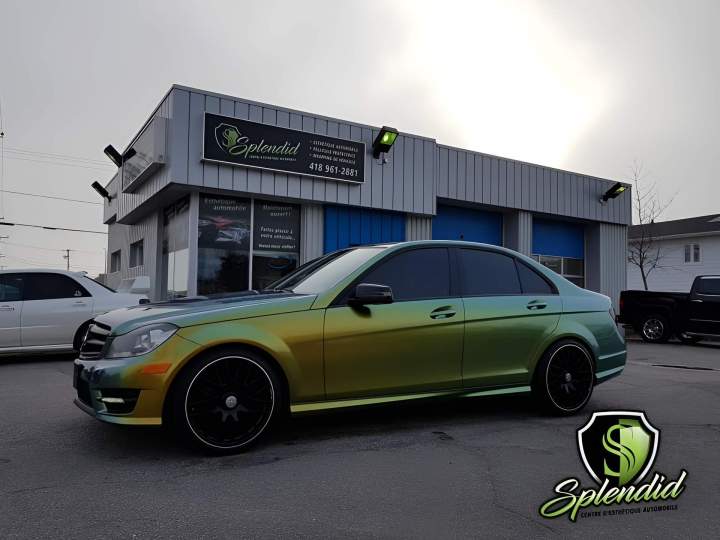 Le wrapping de véhicule offre une personnalisation illimitée.